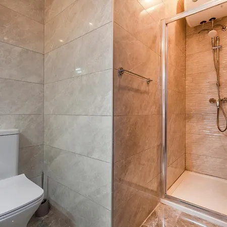 King Size Bed Brand New Apt Off Spinola With Wifi By 360 Estates Appartement