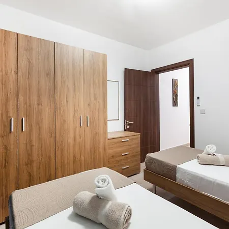 King Size Bed Brand New Apt Off Spinola With Wifi By 360 Estates Ta' Cikkun