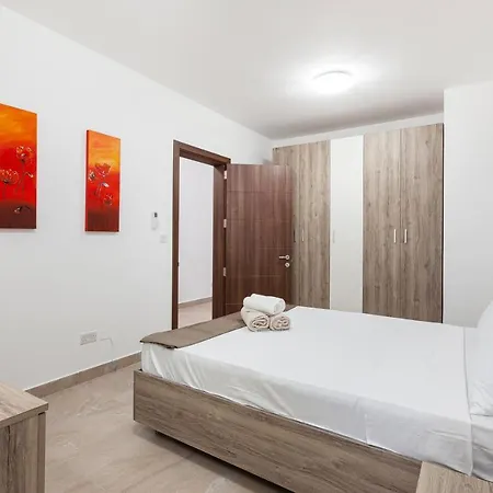 King Size Bed Brand New Apt Off Spinola With Wifi By 360 Estates Ta' Cikkun